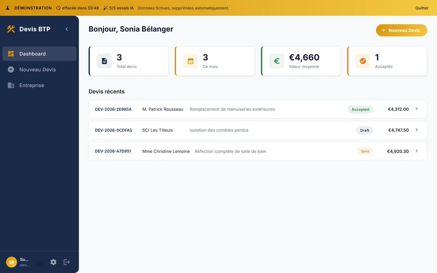 Devis BTP : le tableau de bord de l'espace de démonstration — trois devis avec leur statut et leur montant.